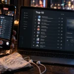 Top 10 des artistes français les plus écoutés sur Spotify, écran de streaming